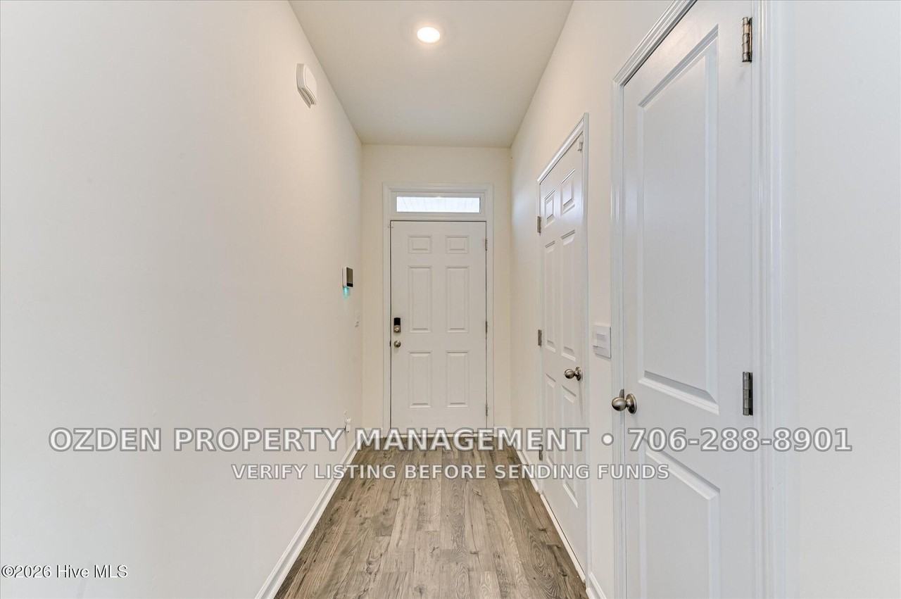 2101 Saltwater Bnd - Photo 3 of 27