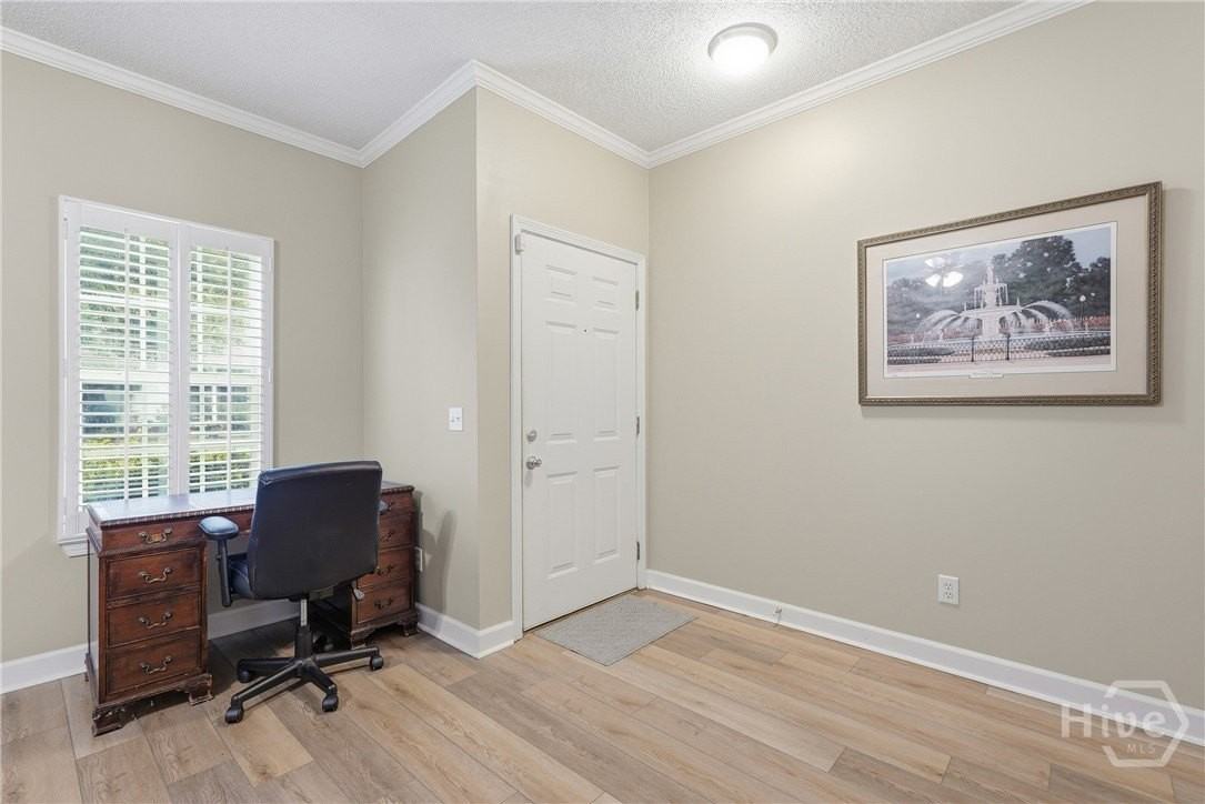 19 Chaintree Dr - Photo 6 of 30