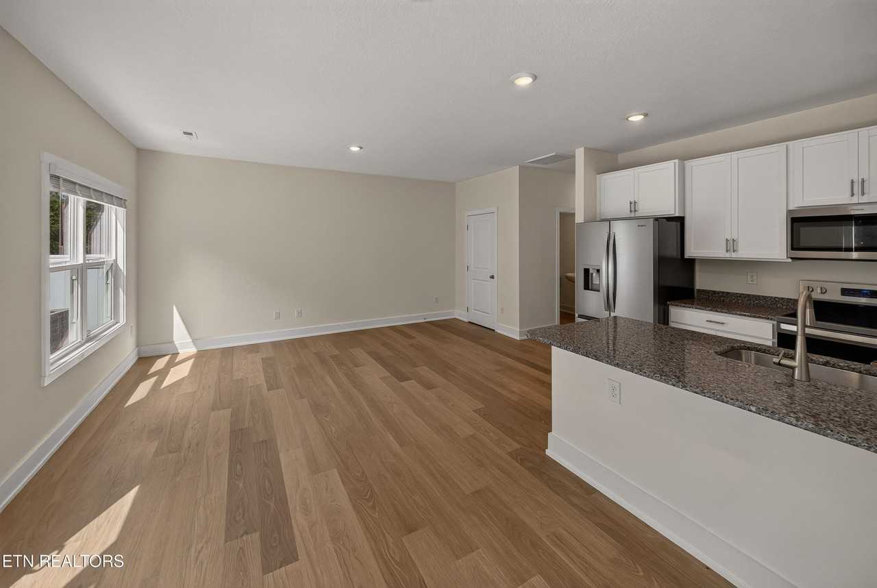 222 Business Park Ln - Photo 6 of 20