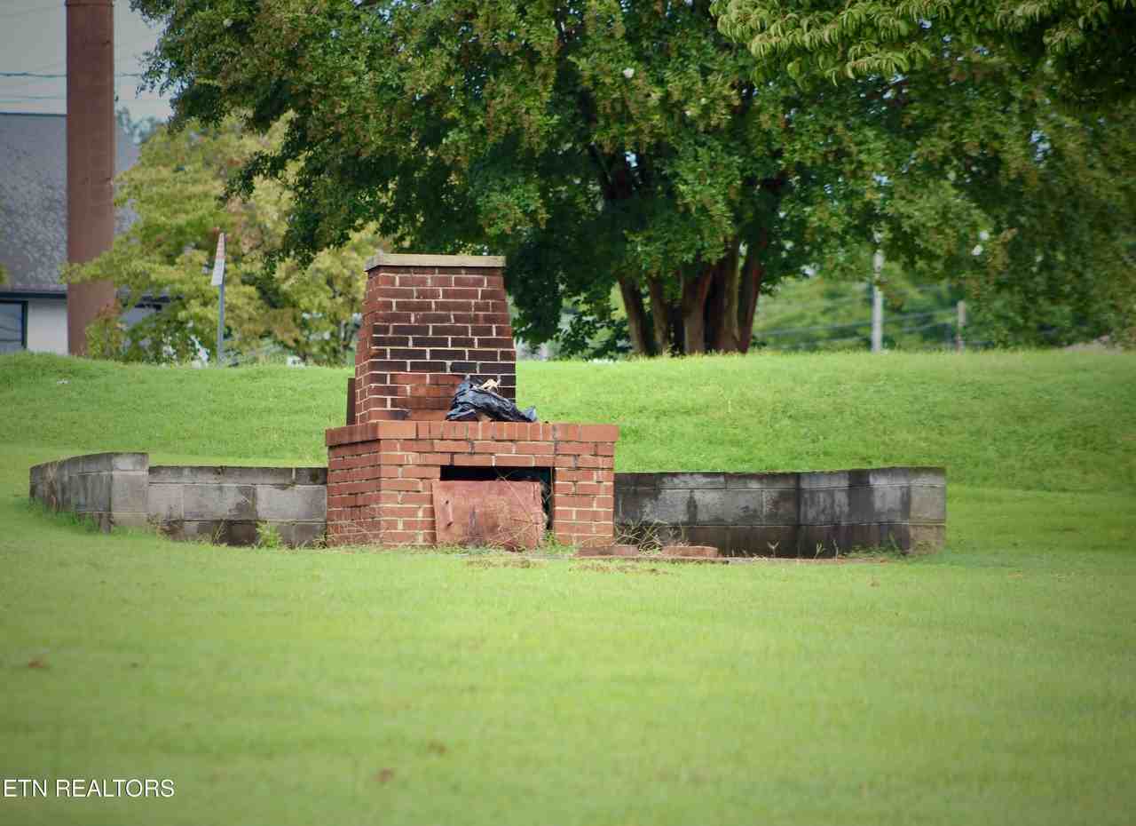 112 Mcmahan Rd - Photo 6 of 27