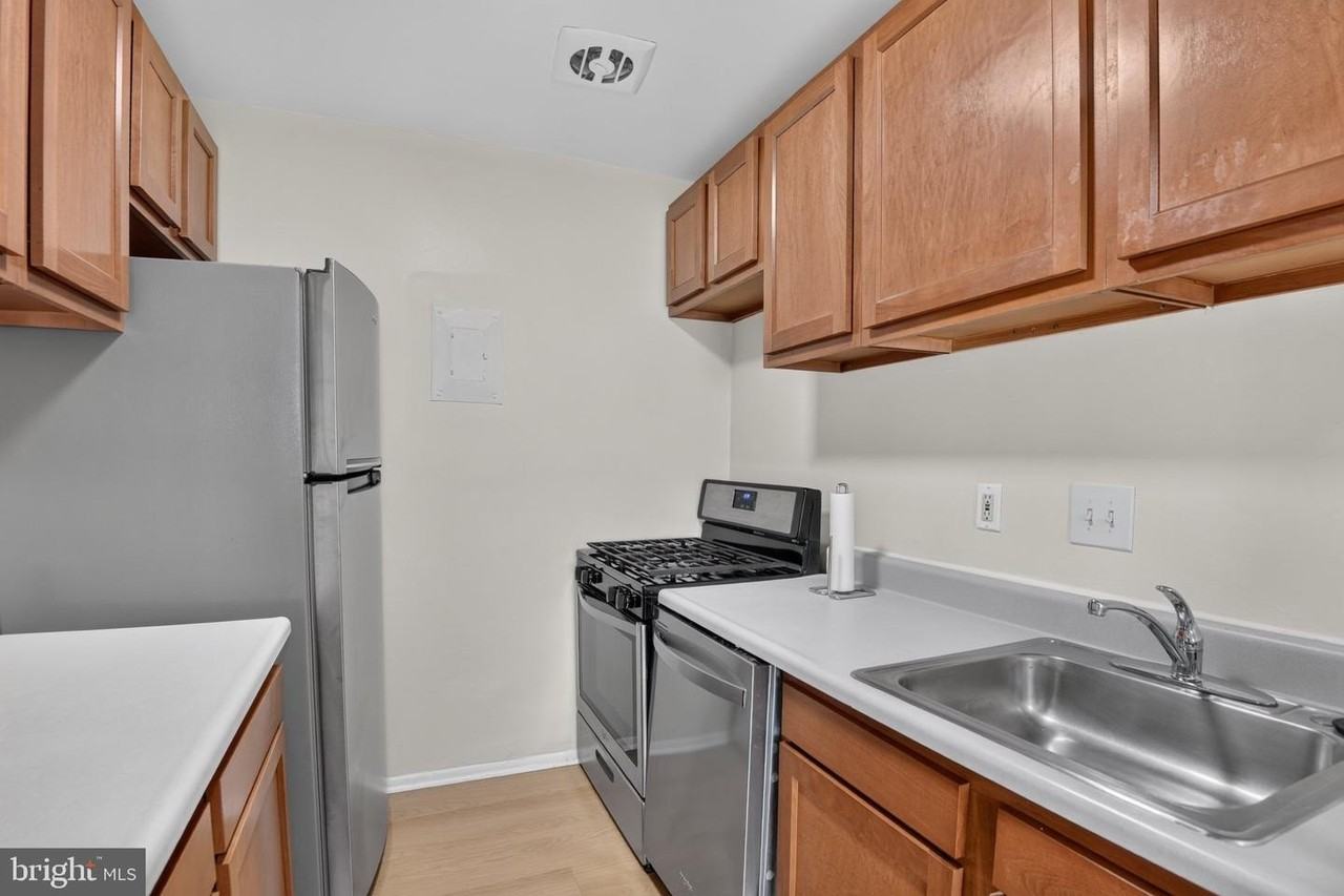 5408 85th Ave - Photo 7 of 15