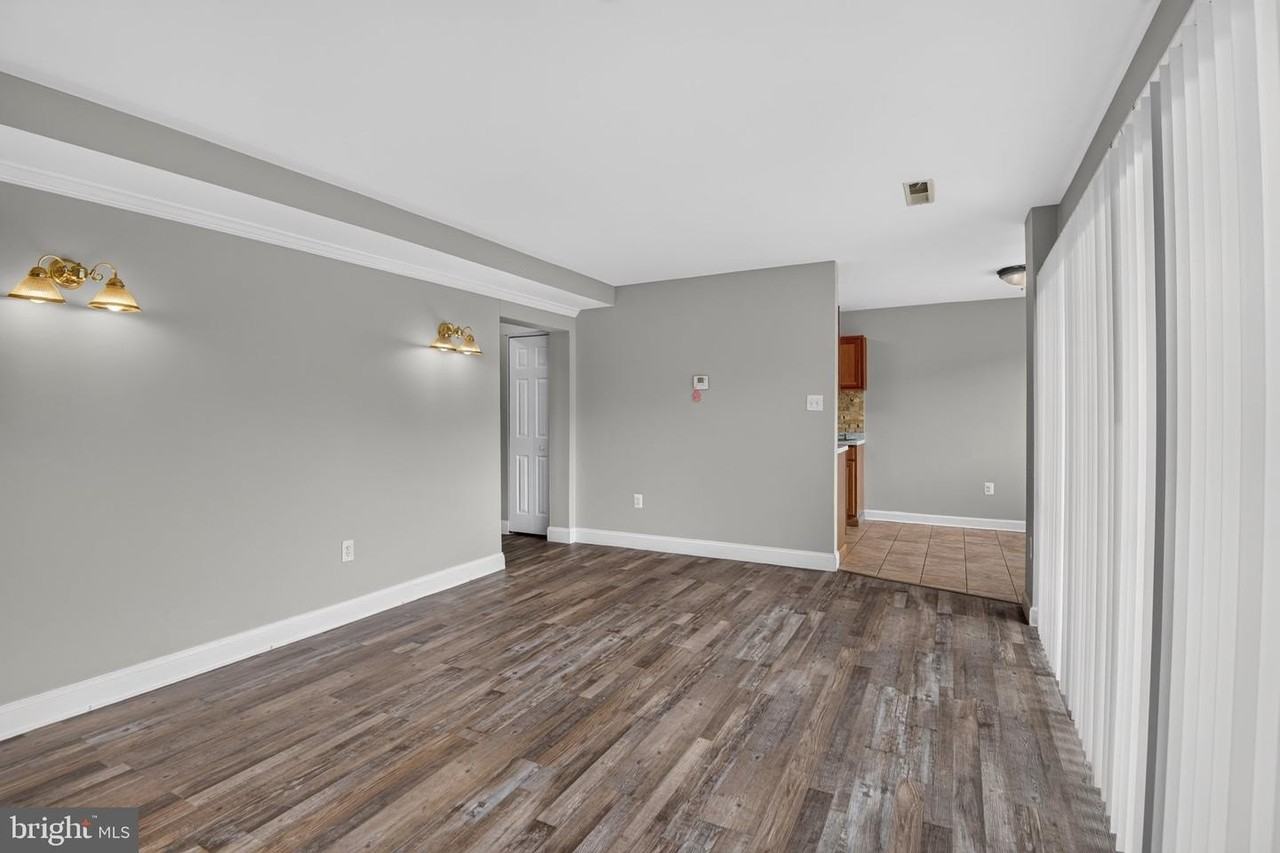 5458 85th Ave - Photo 3 of 15