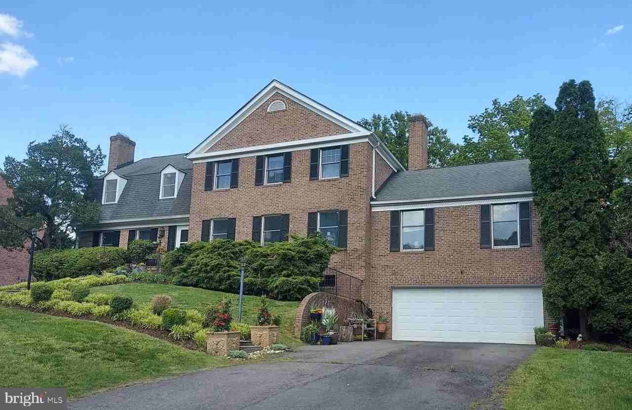 1223 Aldebaran Dr - Photo 2 of 2