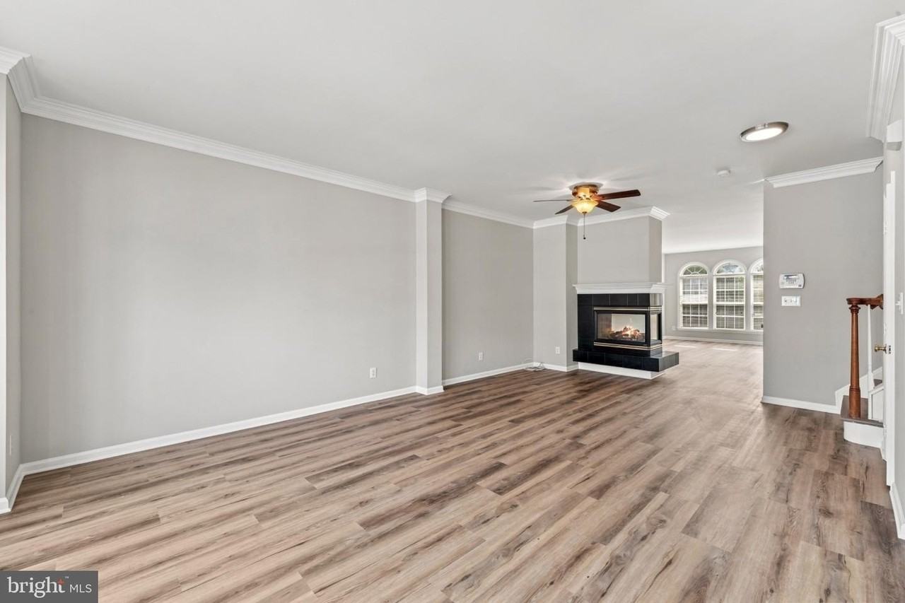 165 Spencer Ter Se - Photo 7 of 50