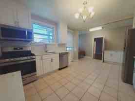 181 Strawberry Hill Ave #1 - Photo 1 of 1