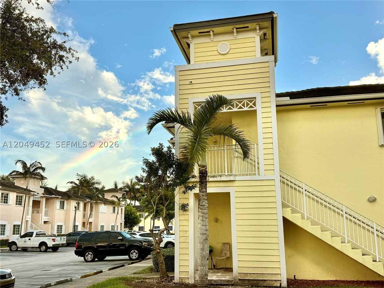 2728 Ne 3rd Ct #206