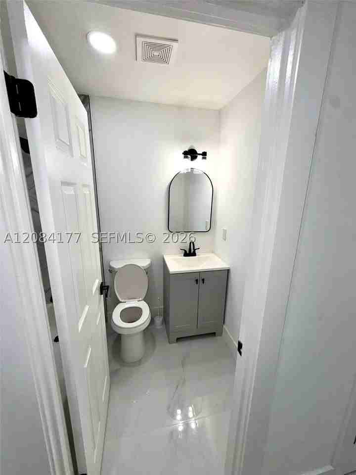 8201 Sw 7th Ct - Photo 6 of 20