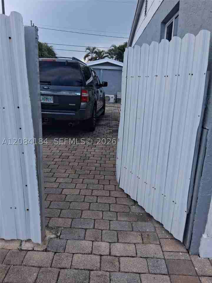137 Abaco Dr #1 - Photo 2 of 20