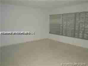 16701 Ne 14th Ave #203 - Photo 5 of 14