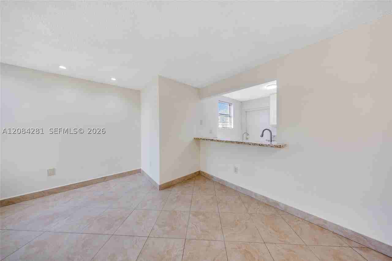 230 Canal St #202 - Photo 5 of 29
