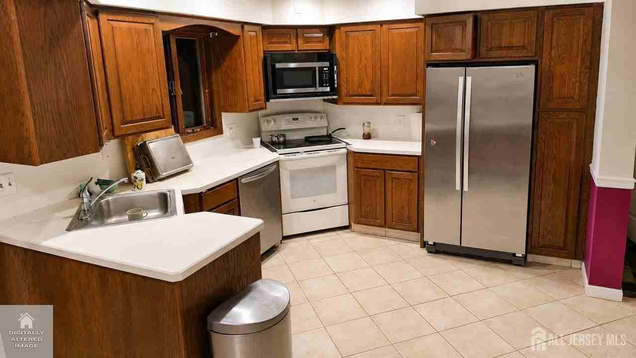 116 Smith St - Photo 5 of 13