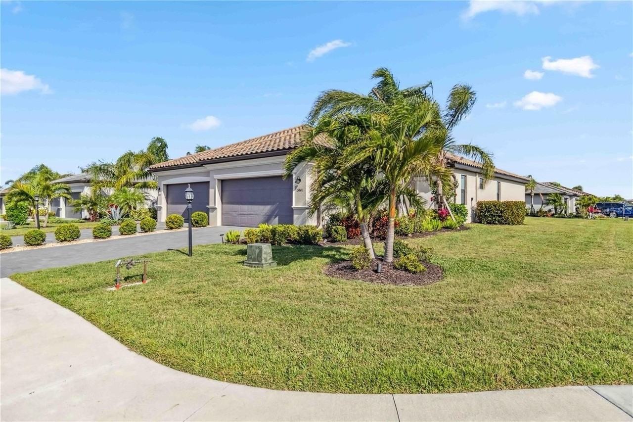 15941 Clear Skies Pl - Photo 3 of 48