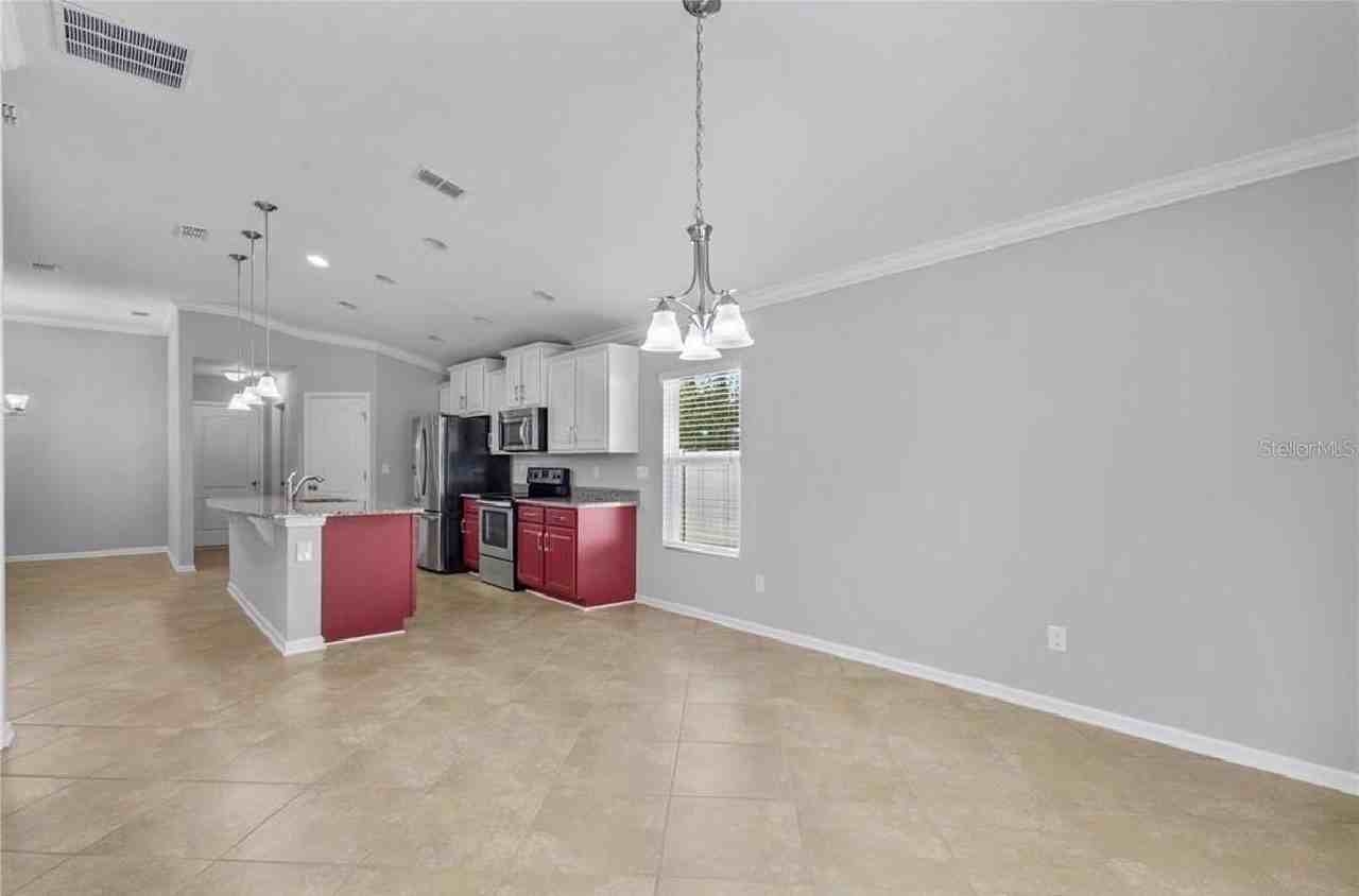 39 Auberry Dr - Photo 5 of 50