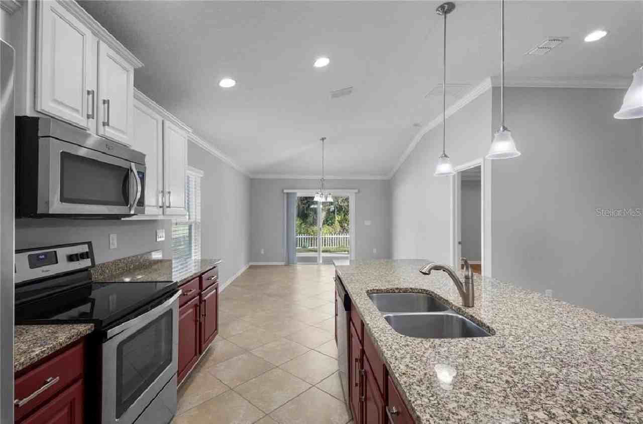 39 Auberry Dr - Photo 7 of 50