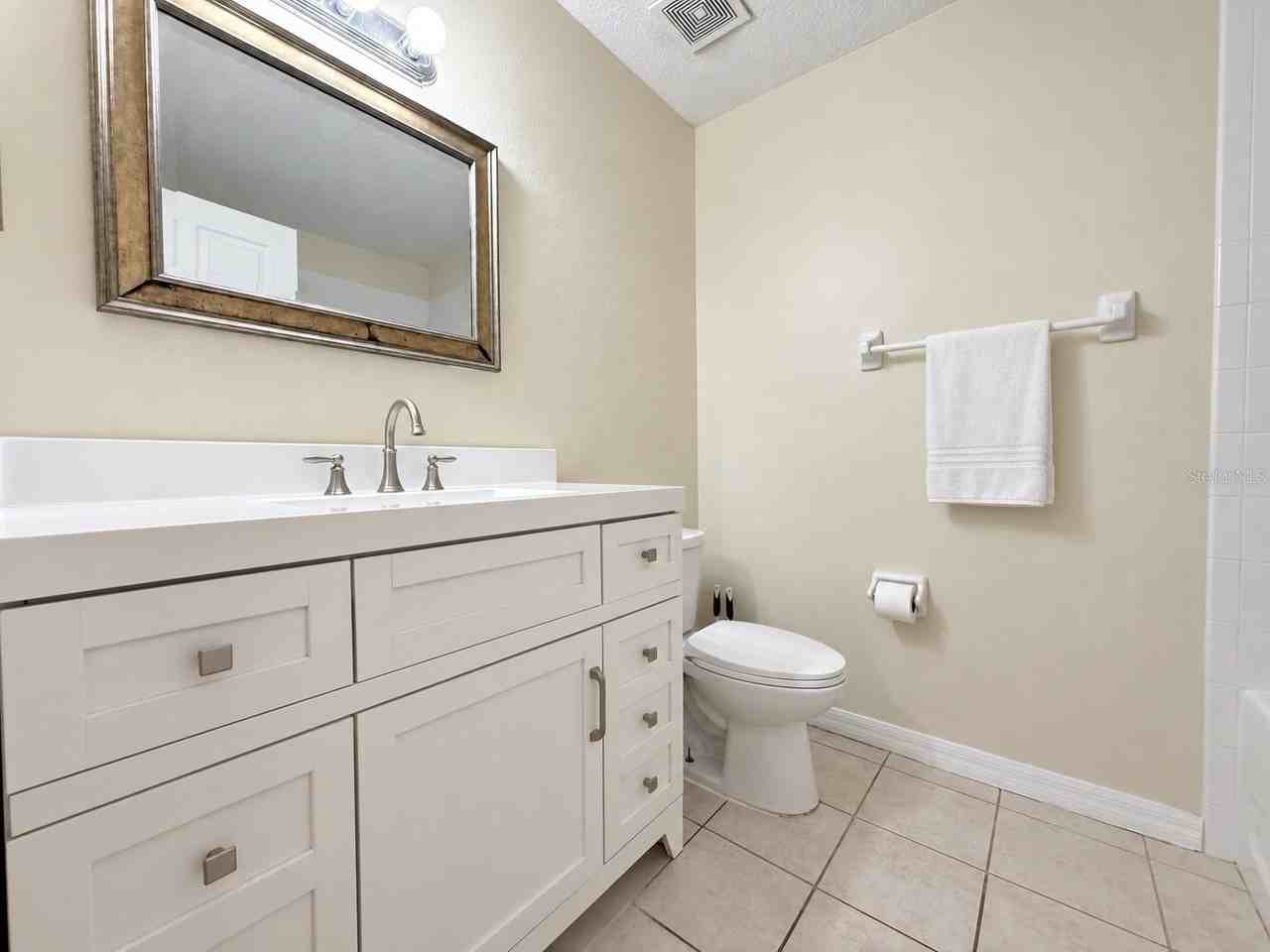 1210 E Holland Ave - Photo 5 of 17