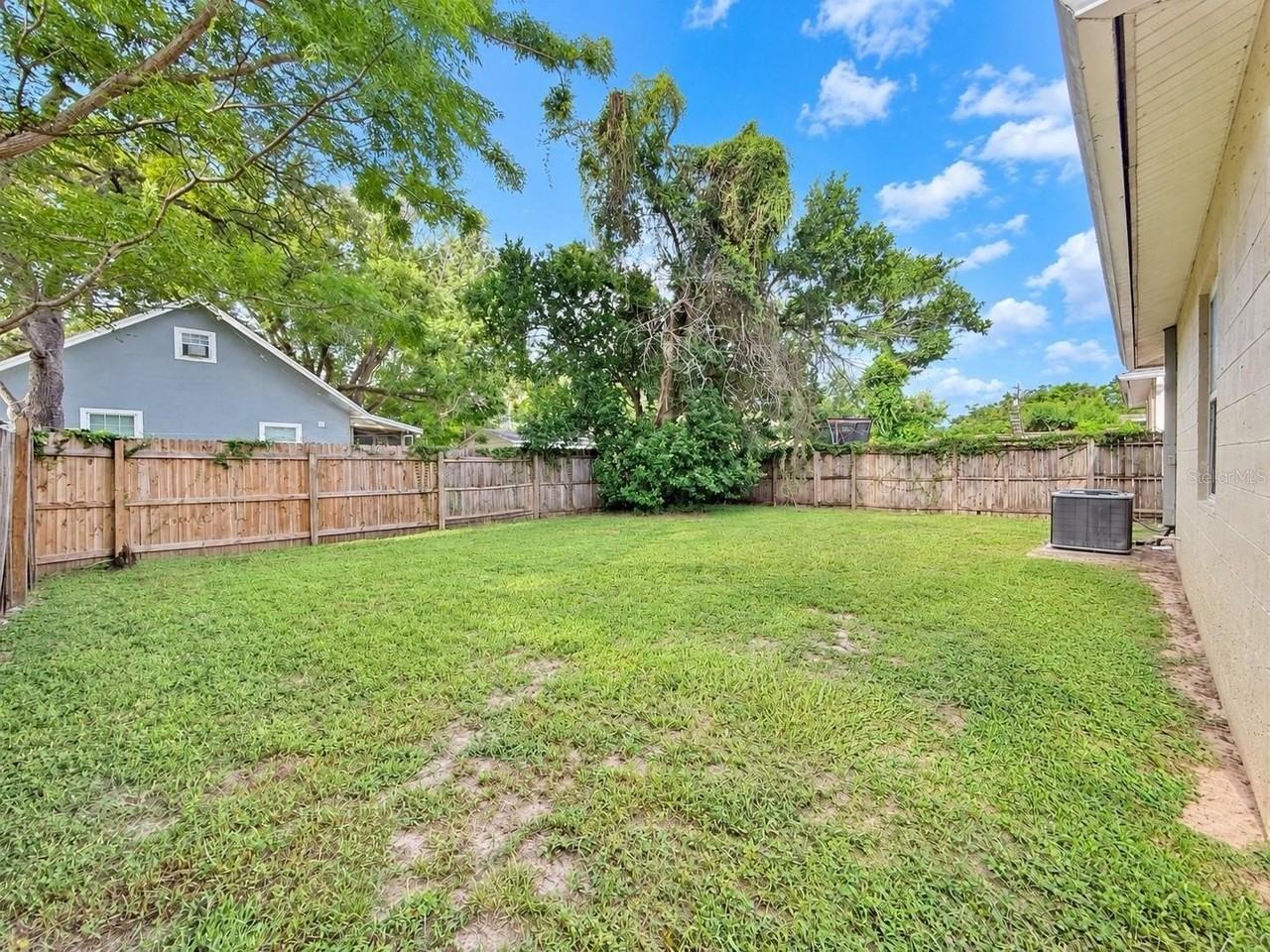 1210 E Holland Ave - Photo 7 of 17