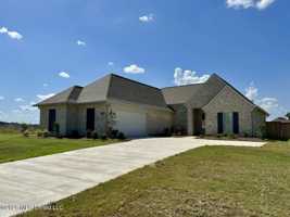 featured image of 707 Kathleen Dr