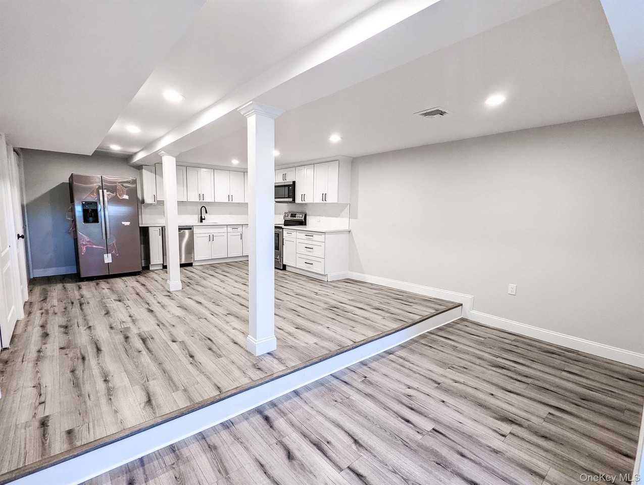 13 Woodland Ln - Photo 4 of 15