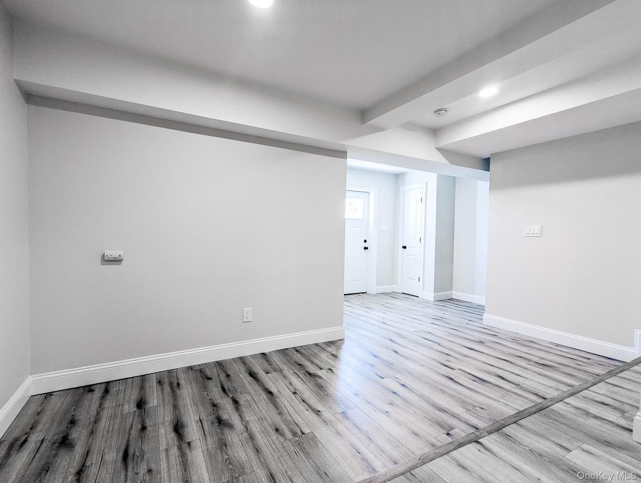 13 Woodland Ln - Photo 5 of 15