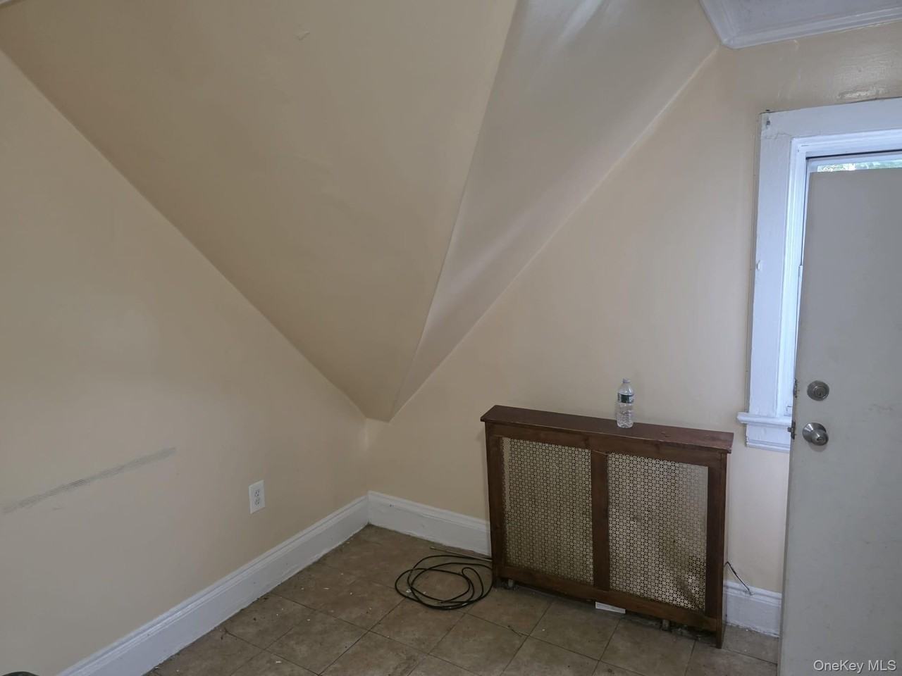 14 S High St - Photo 7 of 26