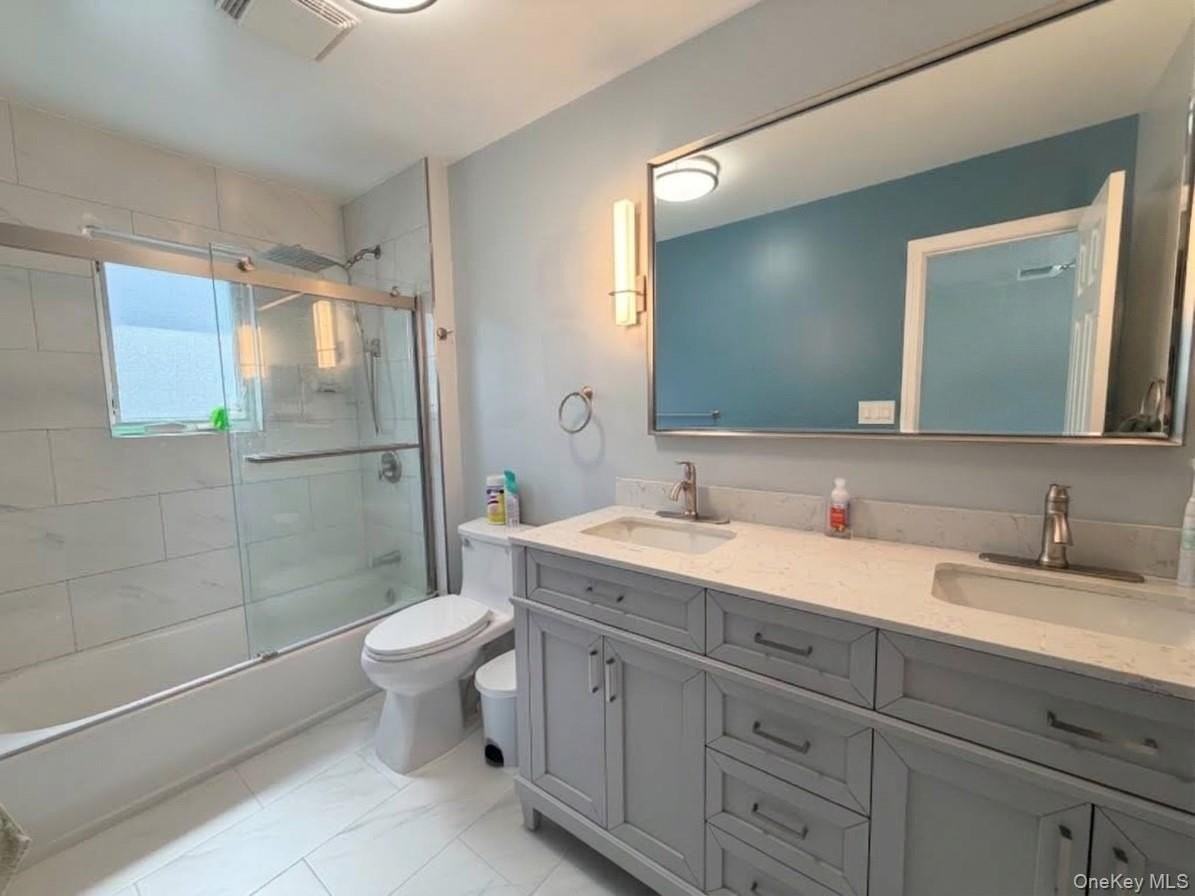 8 Tree Hollow Ln - Photo 6 of 19