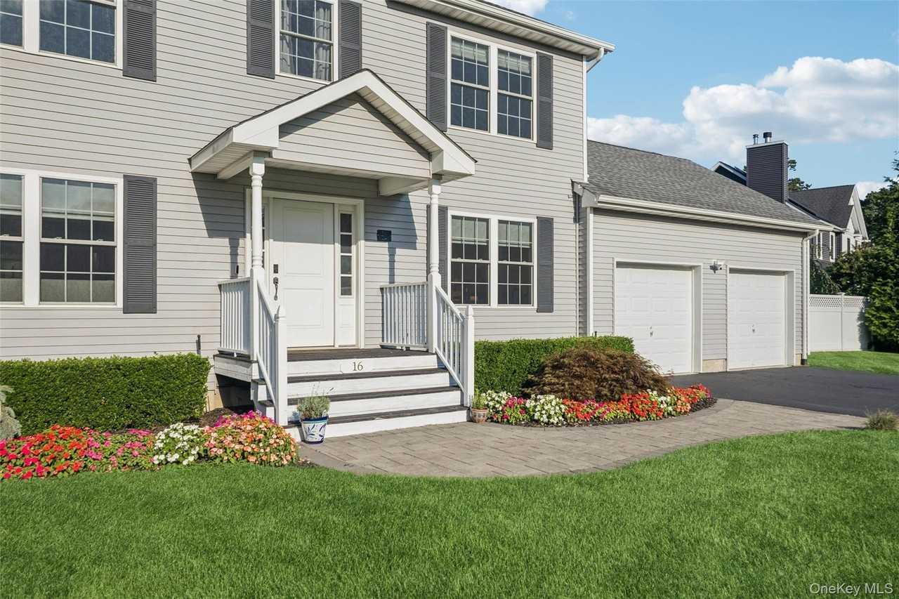 16 Mastro Ct - Photo 2 of 31