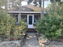 featured image of 970 Surfview Walk