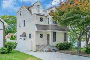 featured image of 30 Gladney Ave