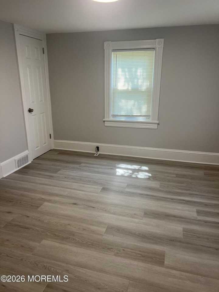 57 Hobart St #7 - Photo 4 of 12