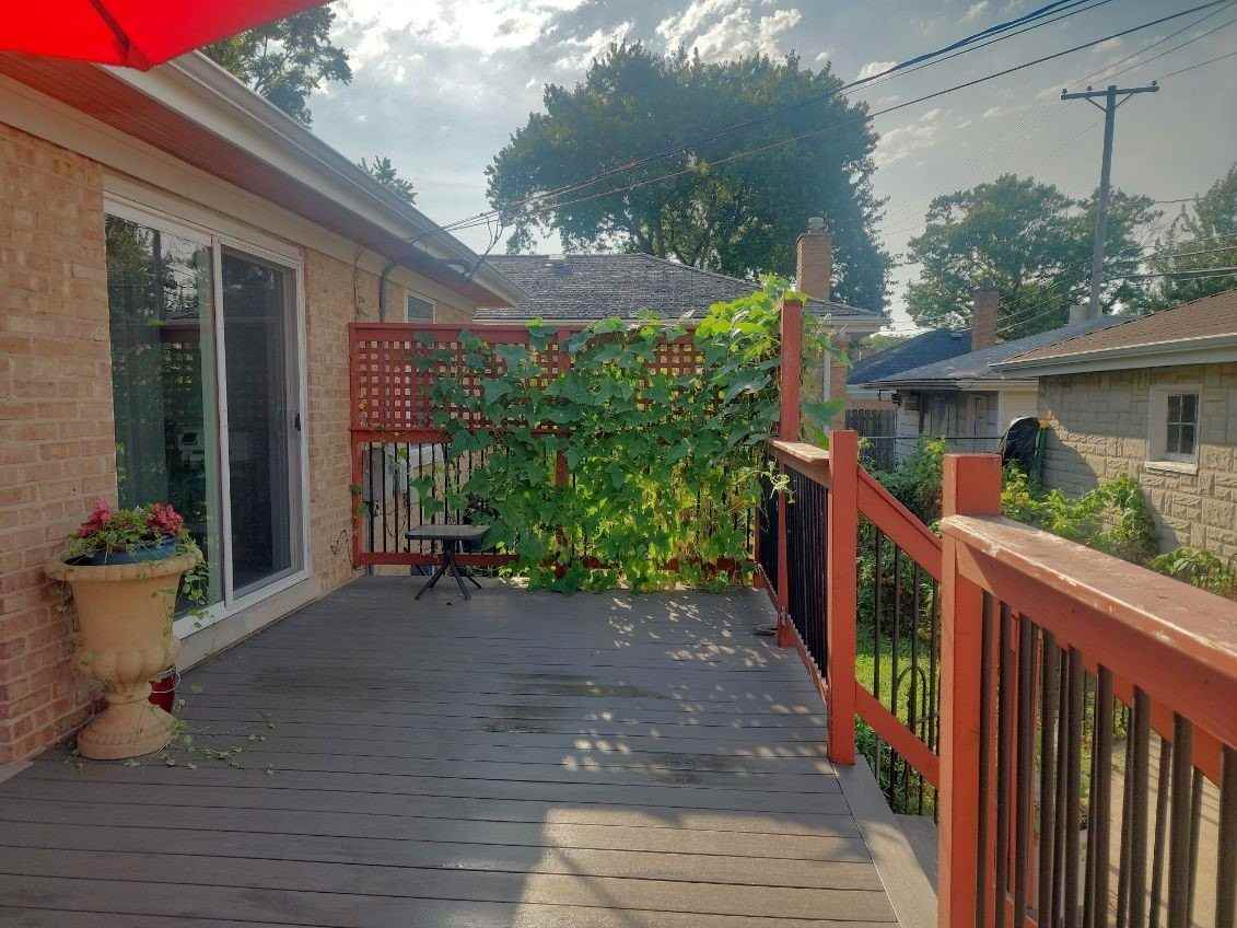7918 W Oakton St - Photo 3 of 6