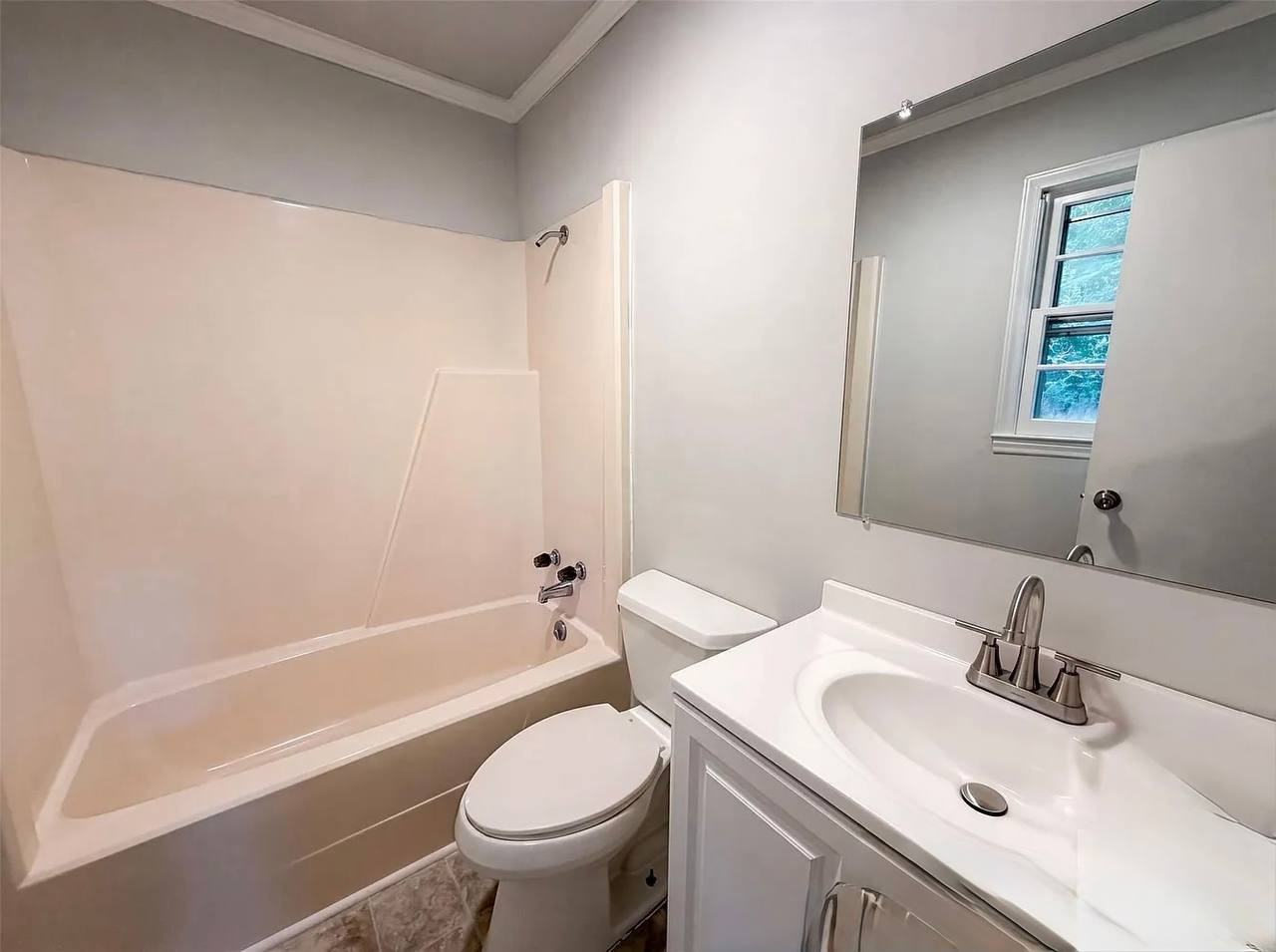 121 Riley Road #B - Photo 7 of 13