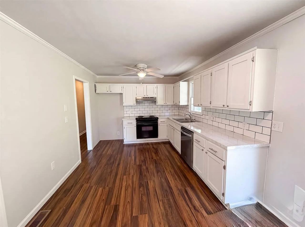 121 Riley Road #B - Photo 4 of 13