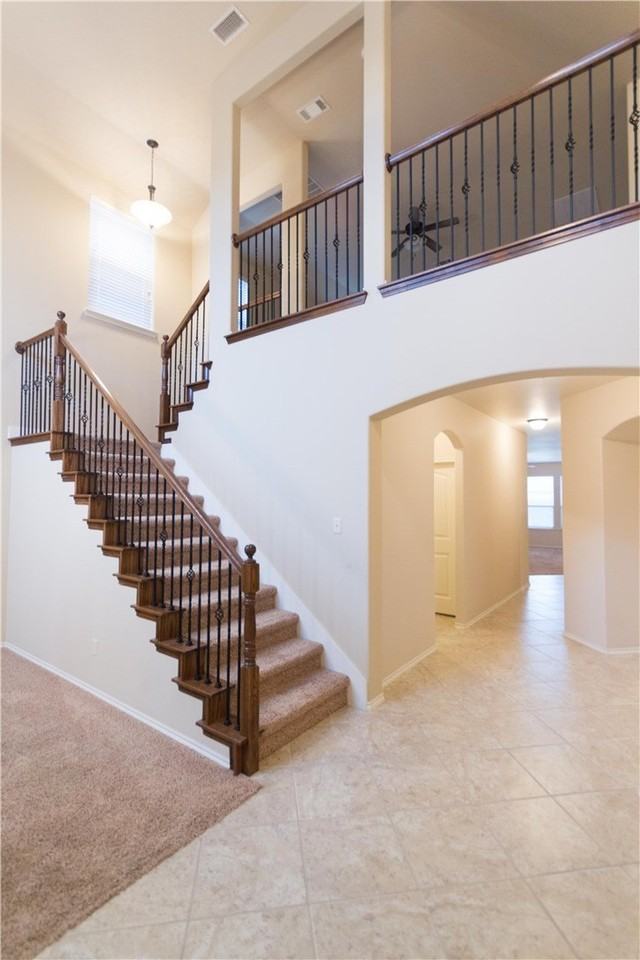 405 Riverstone Way - Photo 3 of 36