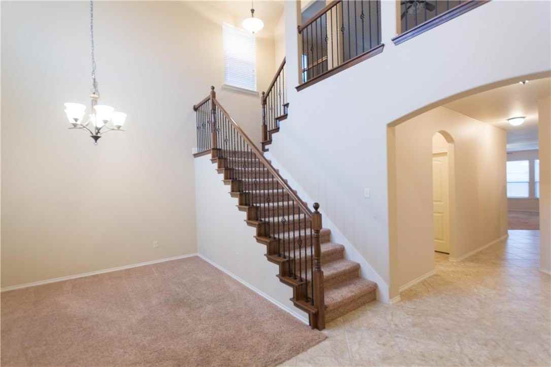 405 Riverstone Way - Photo 5 of 36