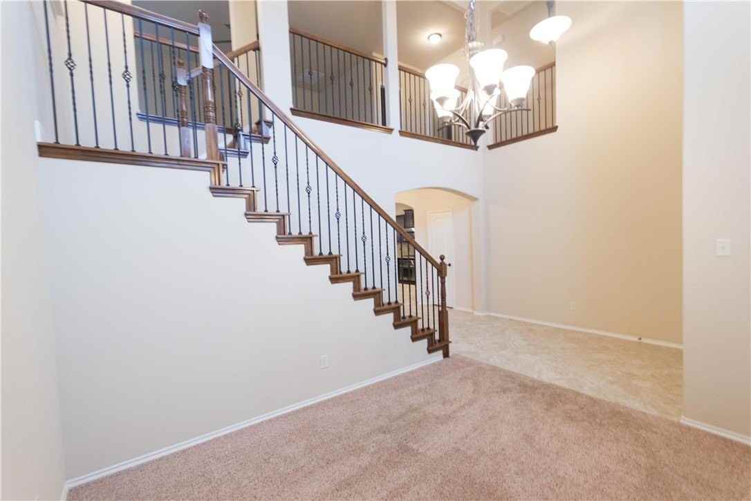 405 Riverstone Way - Photo 7 of 36