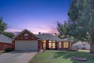 2621 John Dr - Photo 1 of 1