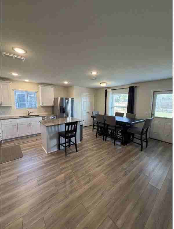 900 Shire Ave - Photo 5 of 20