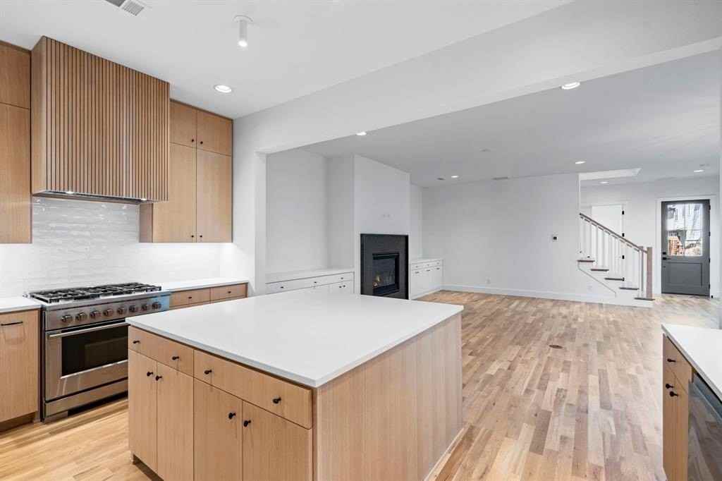 5836 Martel Ave - Photo 6 of 37