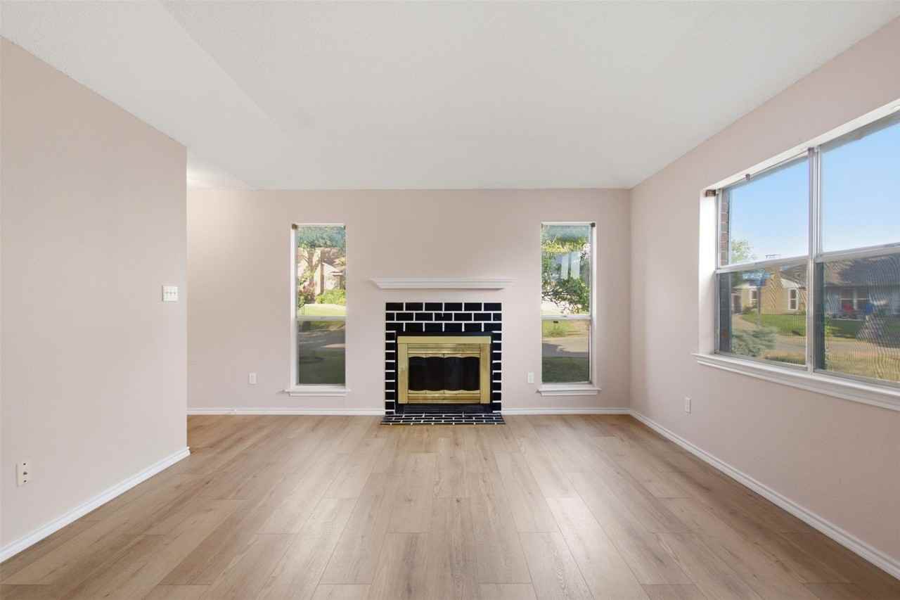 2901 Kathleen Ln - Photo 3 of 18