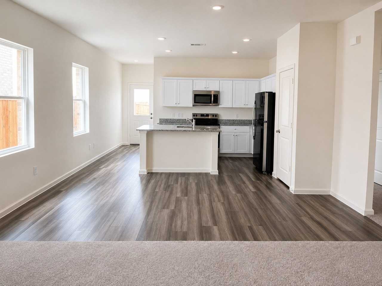5925 Sahara Dr - Photo 2 of 10