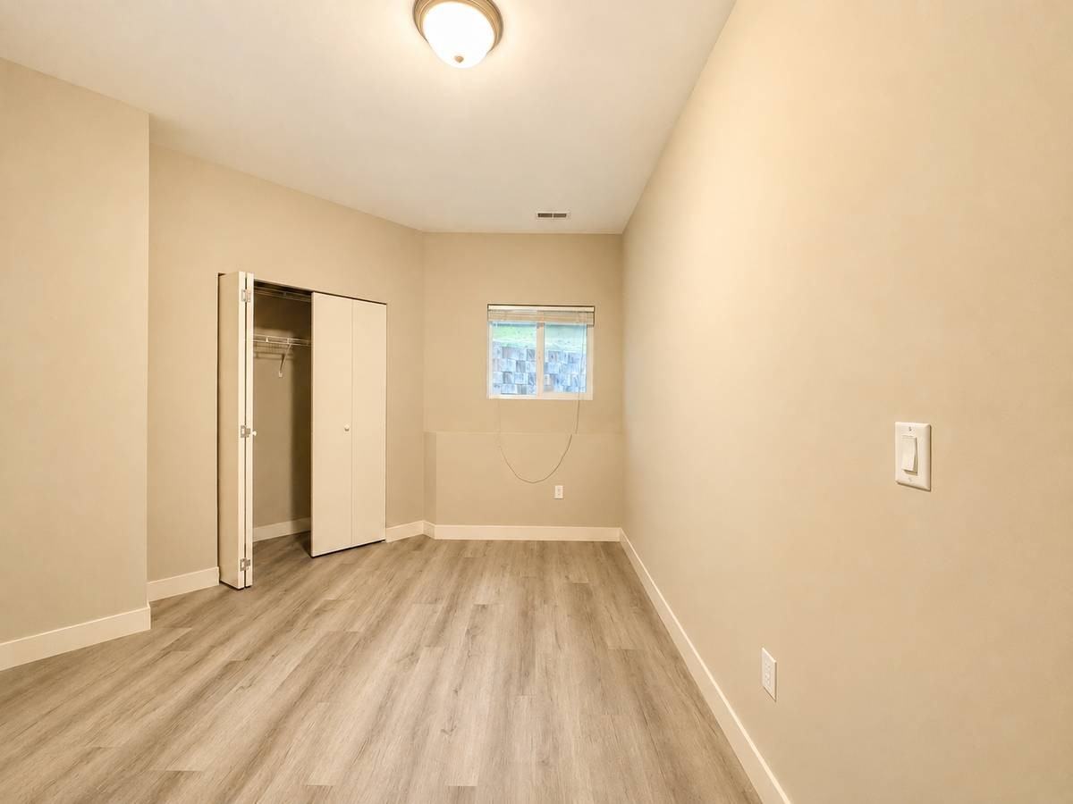 1625 Parkway Boulevard - Photo 6 of 11