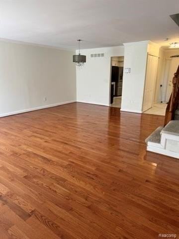 572 Tennyson - Photo 7 of 24