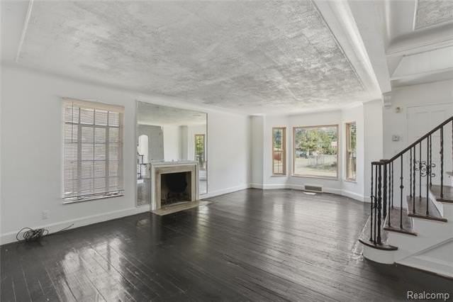 16661 Linwood St - Photo 7 of 8