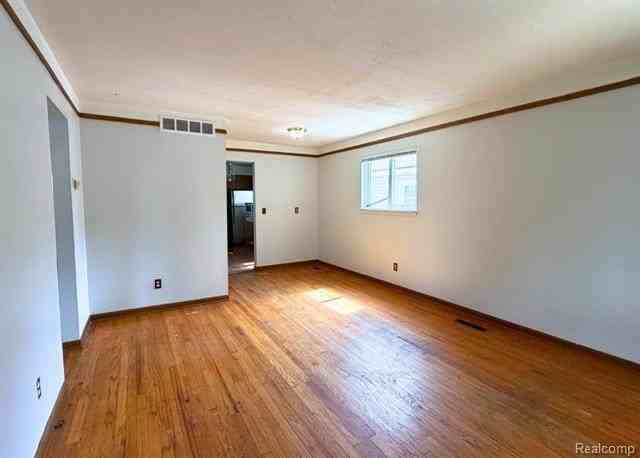 4171 Weddell St - Photo 5 of 19