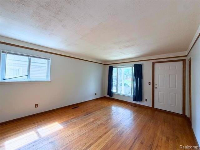 4171 Weddell St - Photo 6 of 19