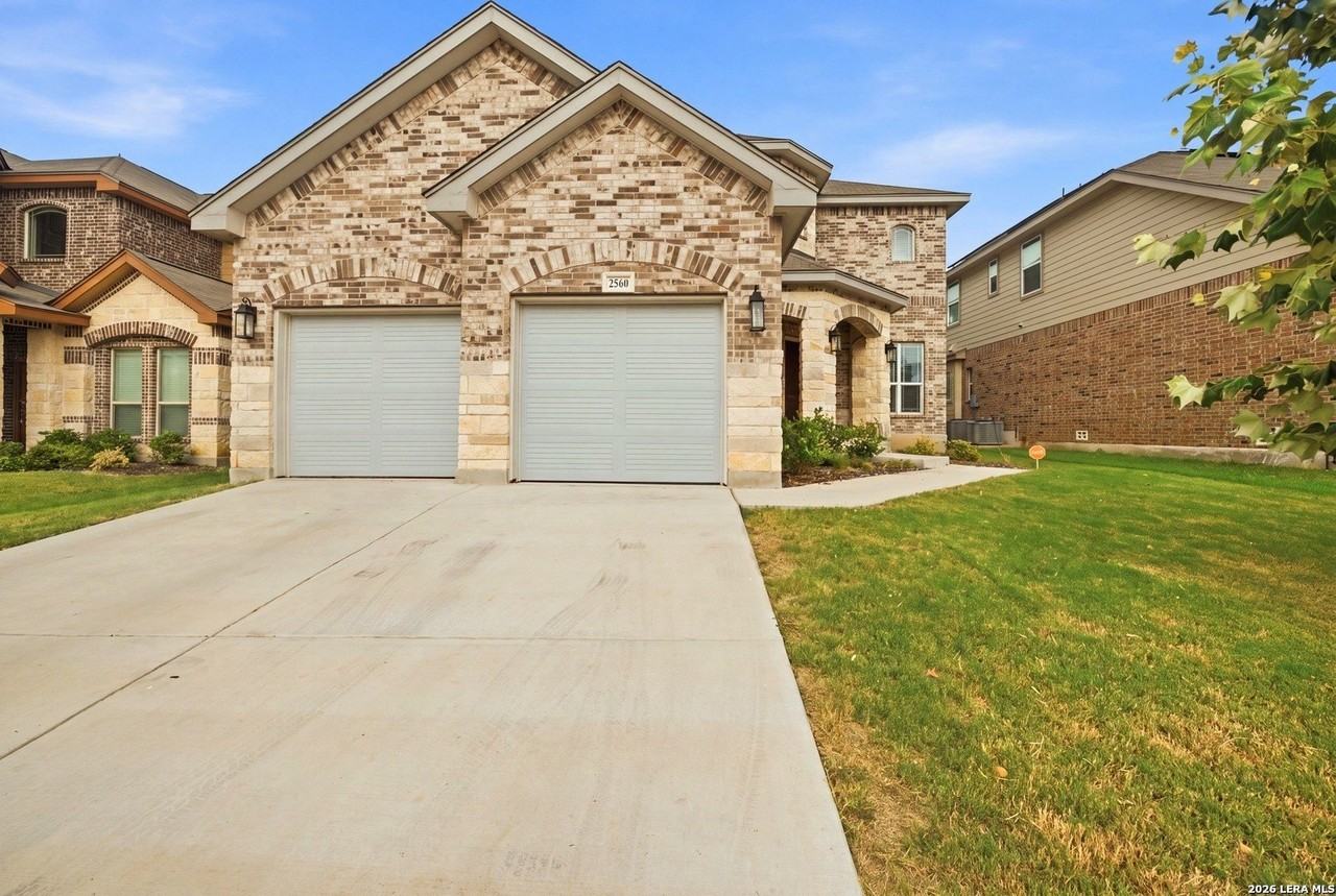 2560 Windle Ln - Photo 3 of 27