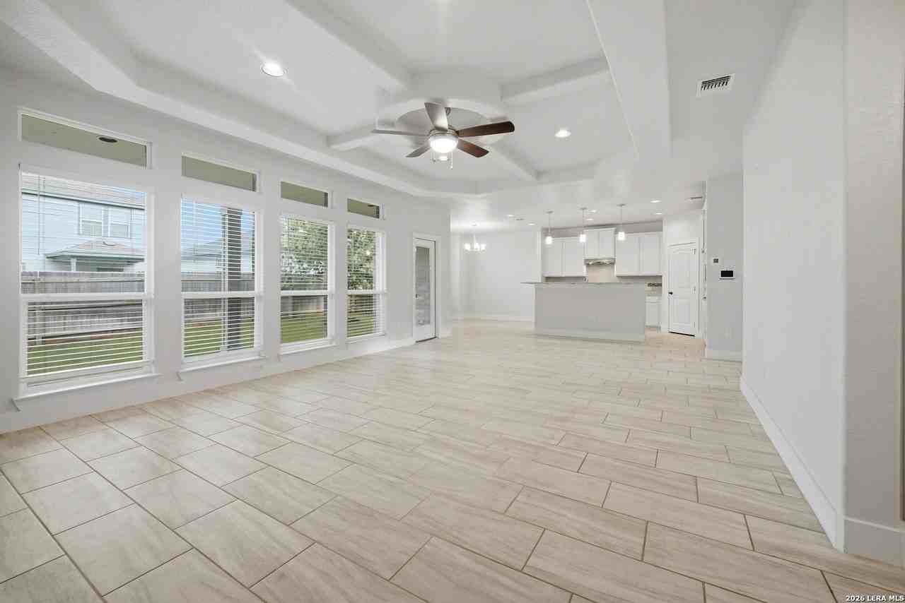 2560 Windle Ln - Photo 6 of 27