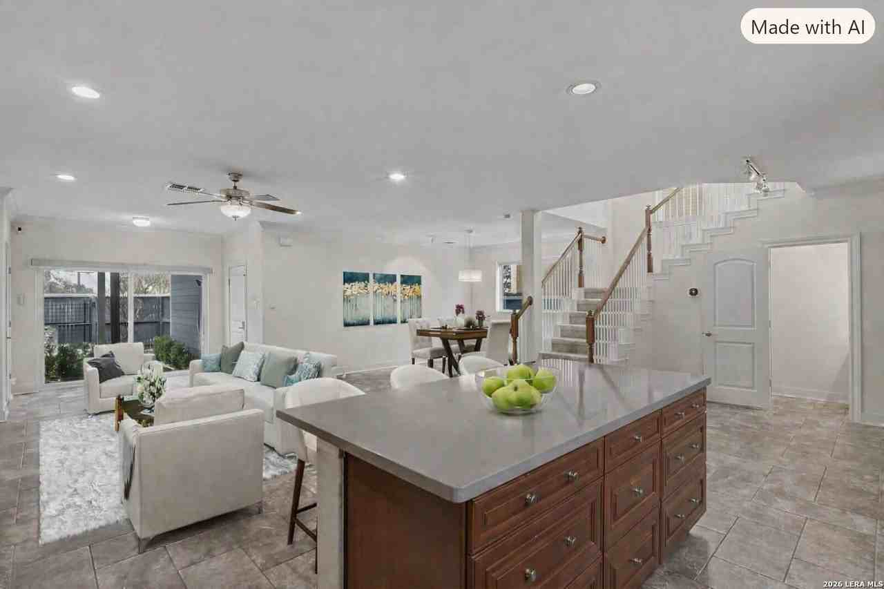 623 Leigh St - Photo 5 of 25