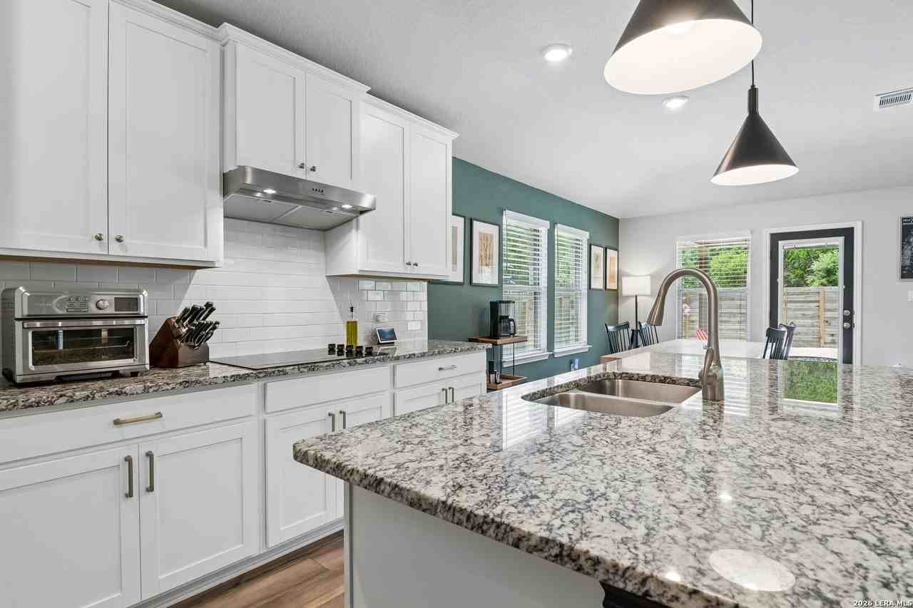 10738 Yellowtail Blvd - Photo 4 of 37