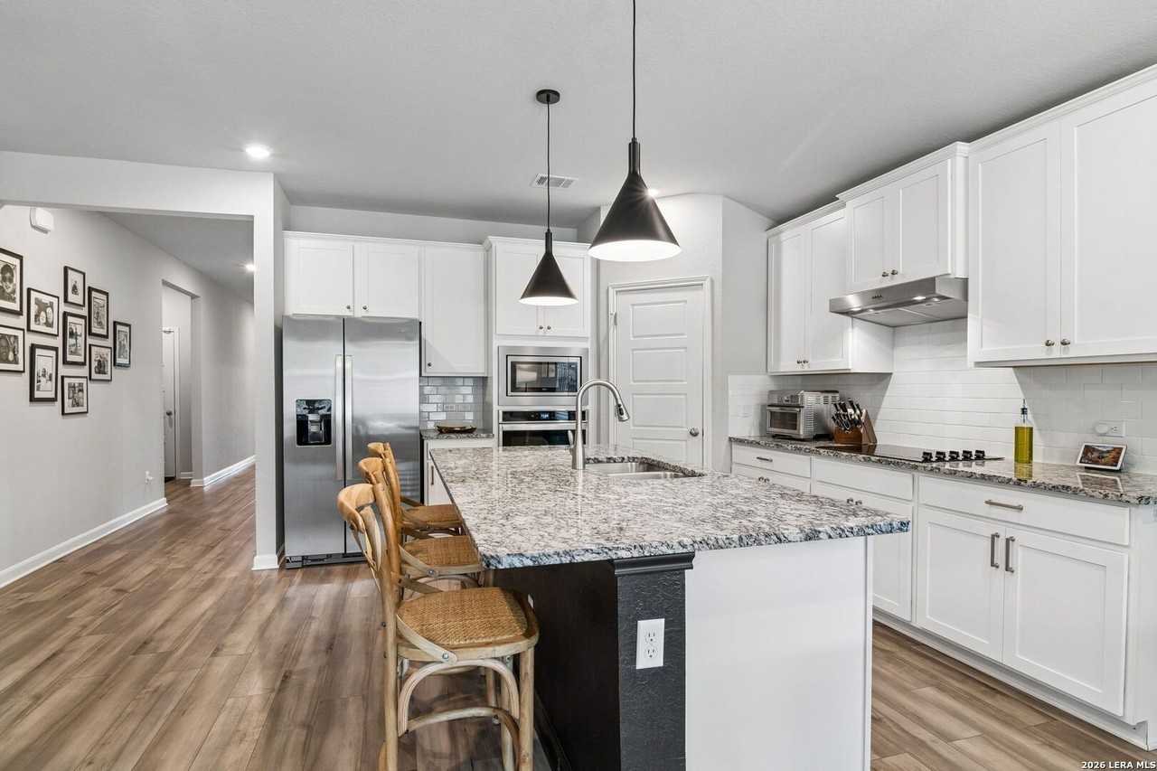 10738 Yellowtail Blvd - Photo 6 of 37